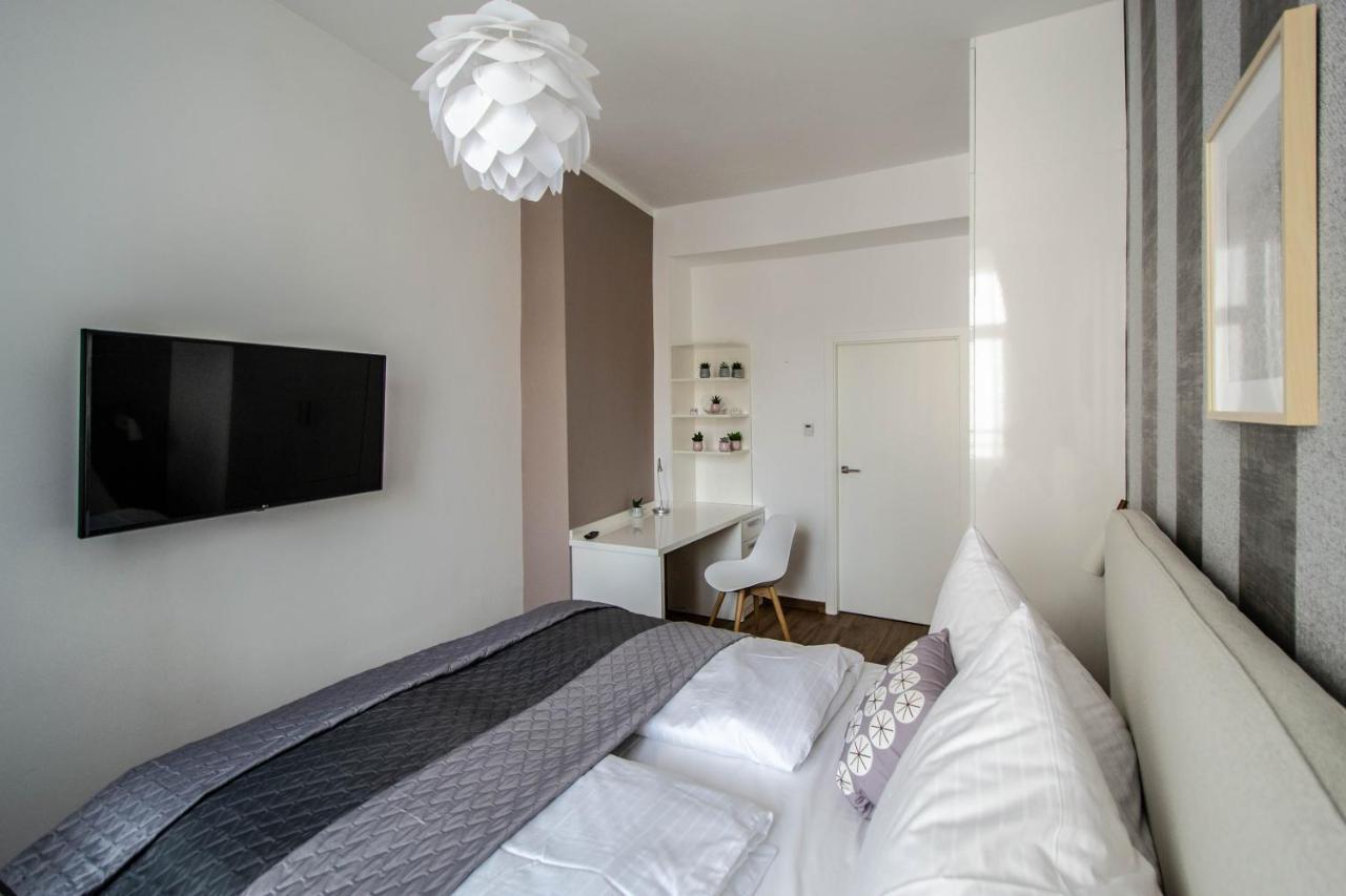 Executive Bright Apt. By Ruterra Prague Luaran gambar